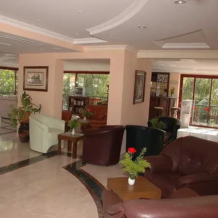 Hotel Hera 2*